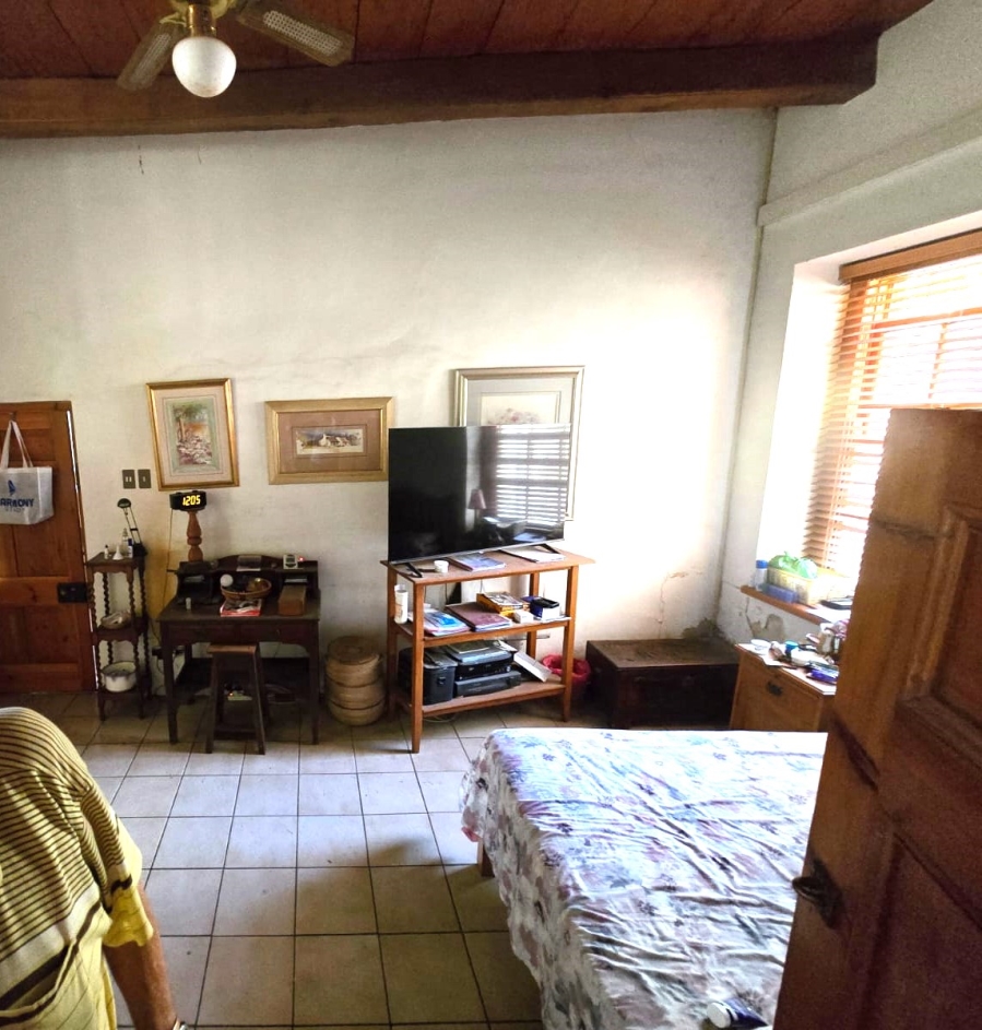 4 Bedroom Property for Sale in Lemoenkloof Western Cape